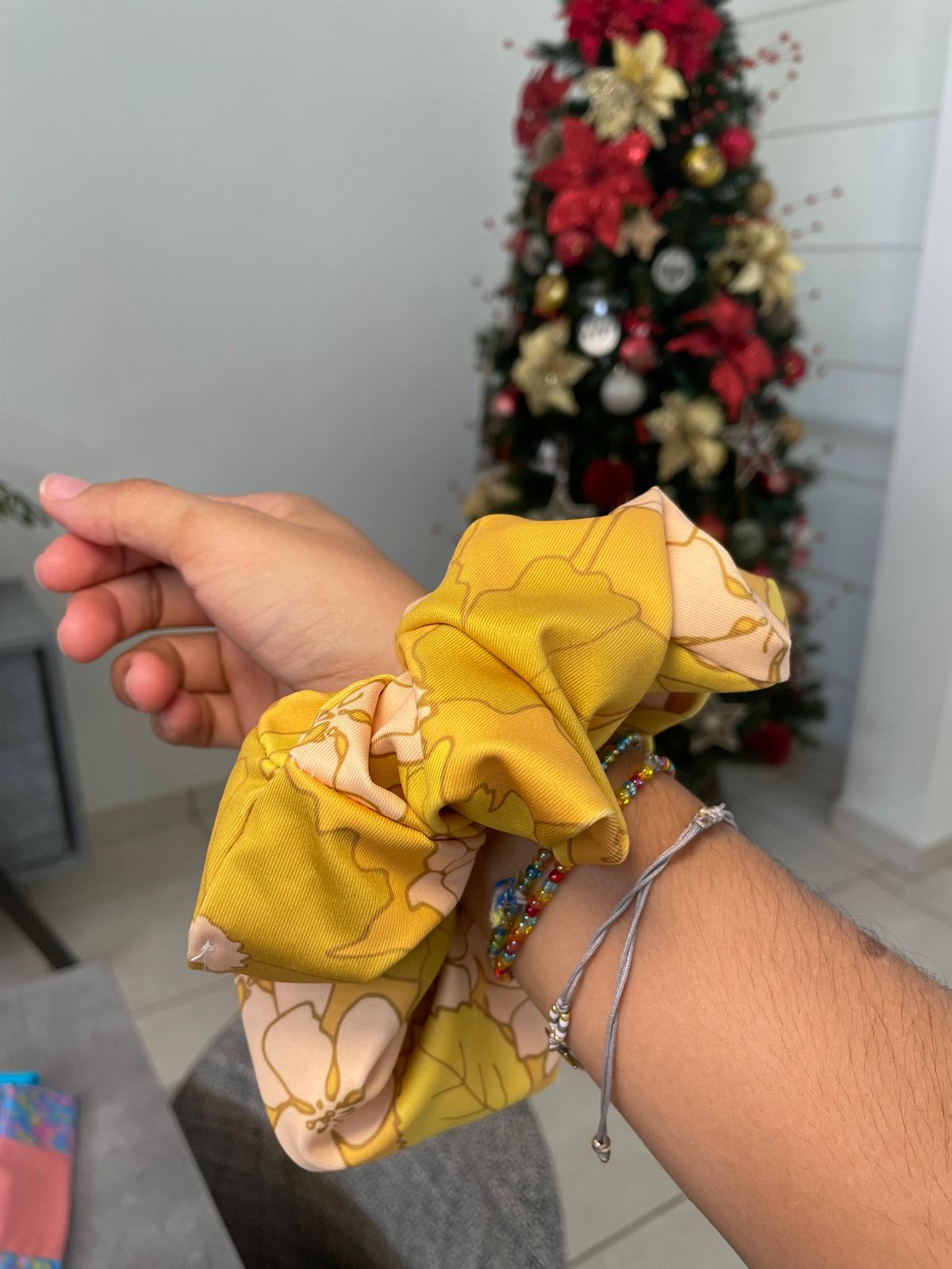 maxi scrunchie