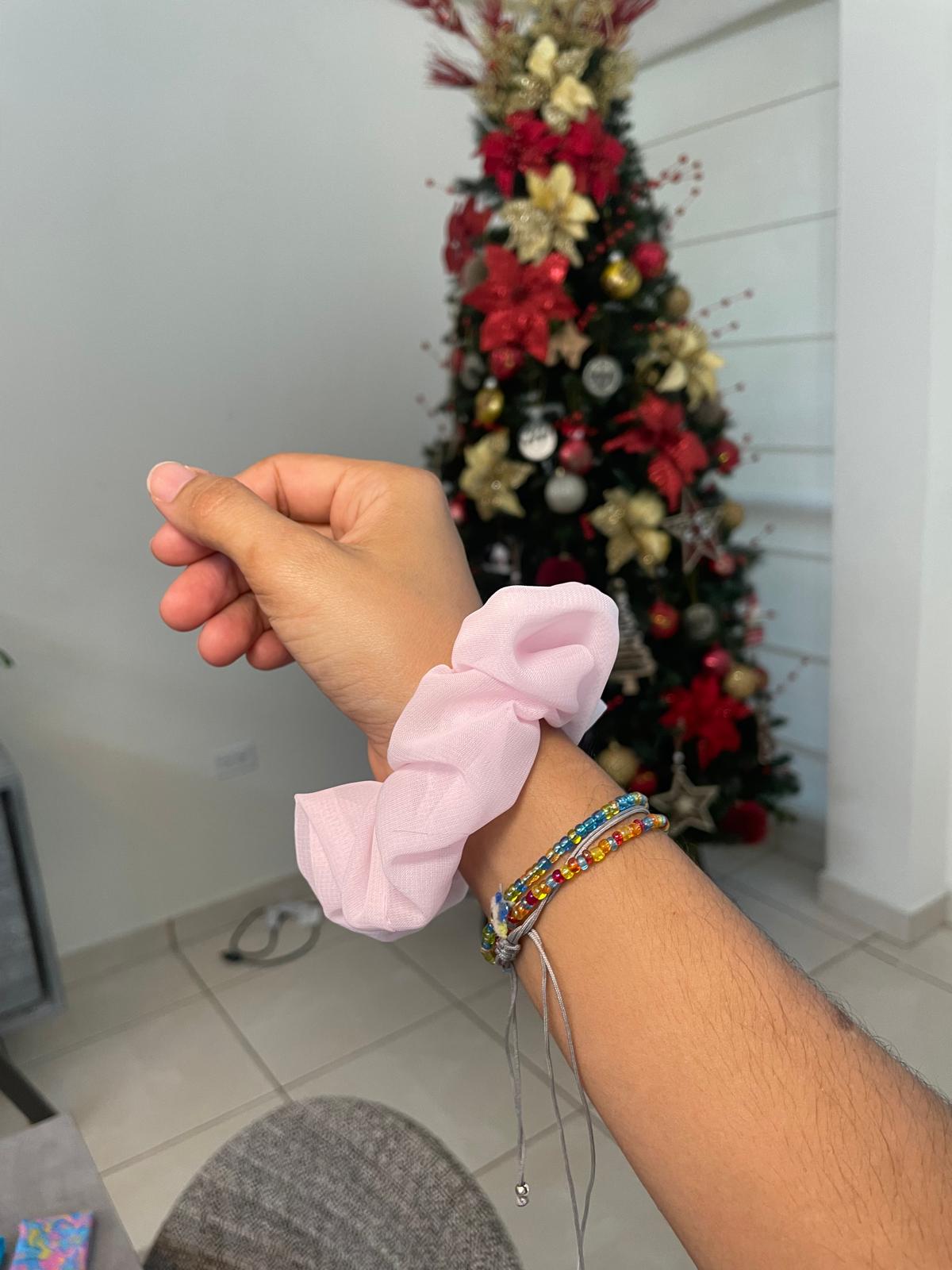 mesh mini scrunchie