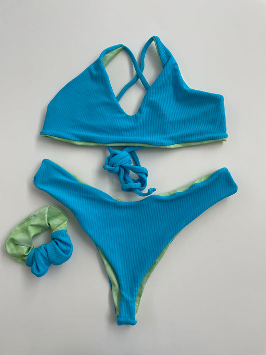 Reversible bikini set