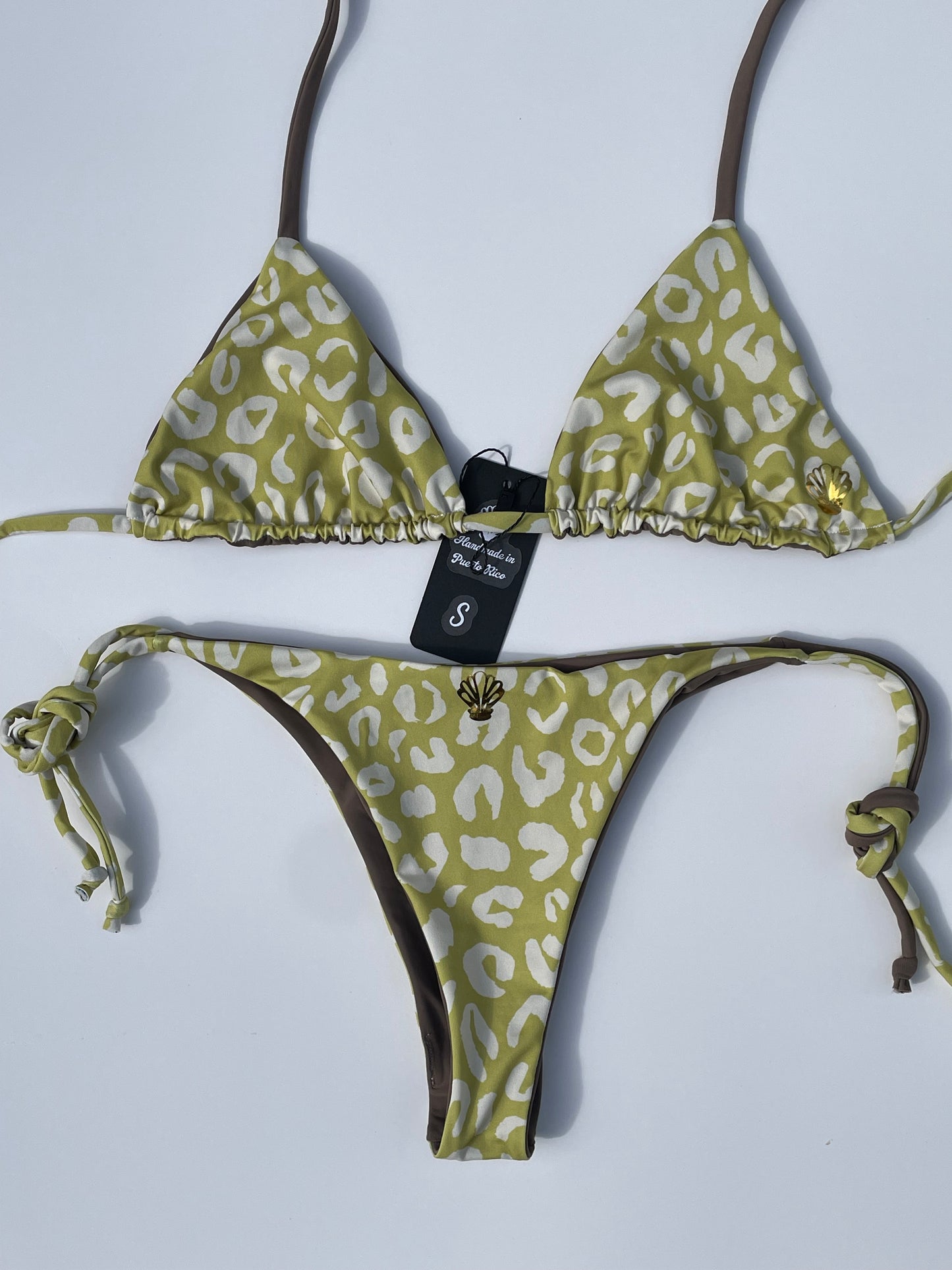 Reversible bikini set