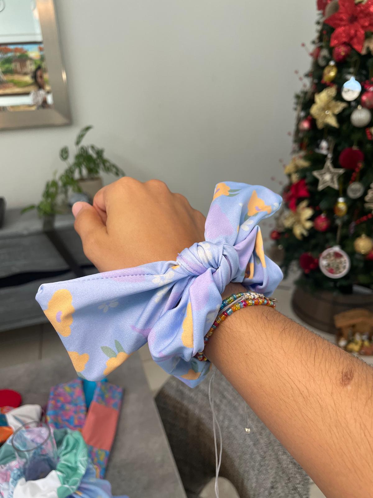 midi scrunchie with bow!